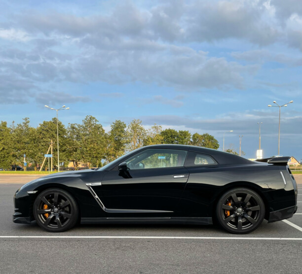 Nissan GT-R R35, 2009 г.