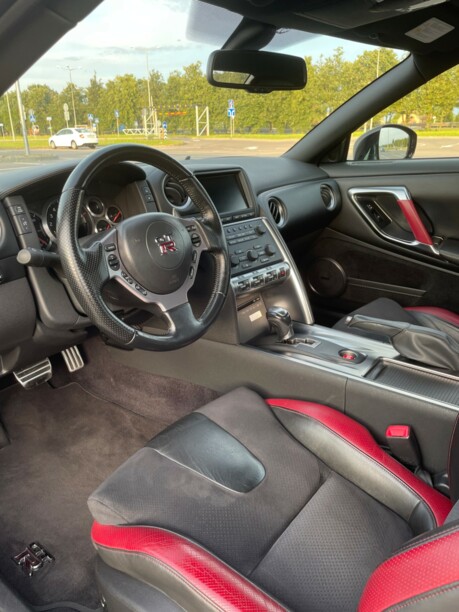 Nissan GT-R R35, 2009 г.
