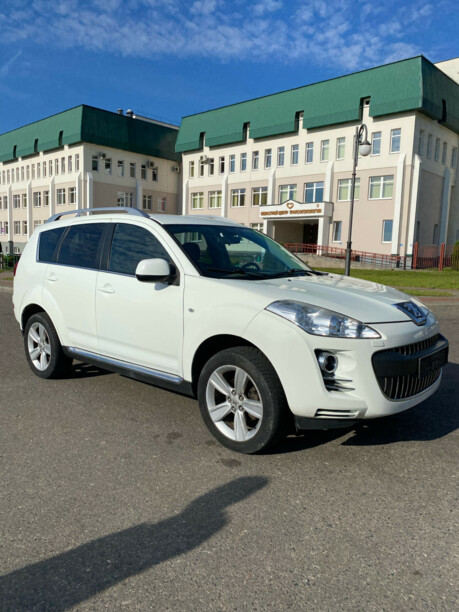 Peugeot 4007, 7 мест, 2011 г.
