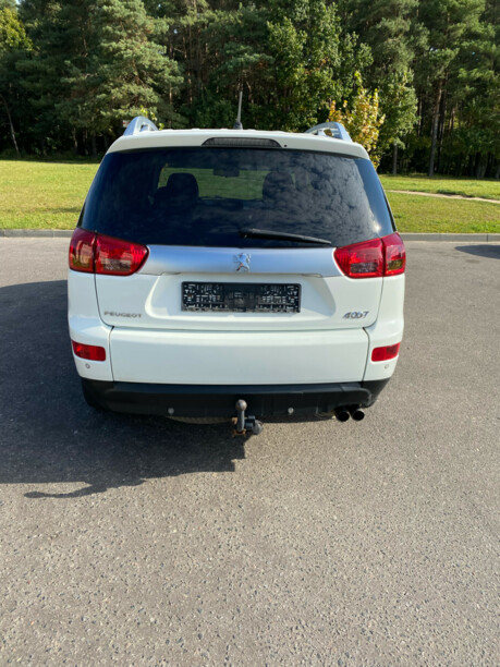 Peugeot 4007, 7 мест, 2011 г.