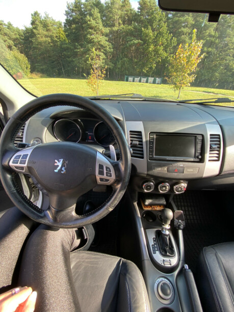Peugeot 4007, 7 мест, 2011 г.