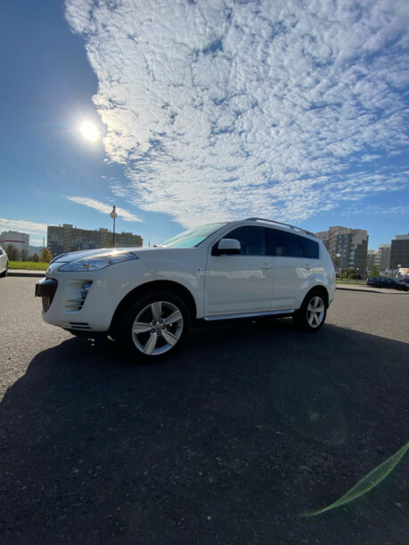 Peugeot 4007, 7 мест, 2011 г.