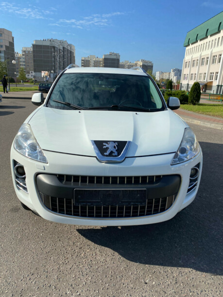 Peugeot 4007, 7 мест, 2011 г.