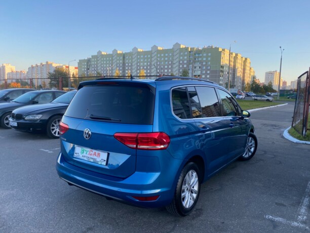 Volkswagen Touran III, 7 мест, 2017 г.