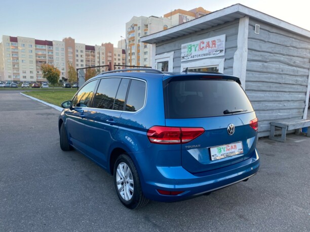 Volkswagen Touran III, 7 мест, 2017 г.