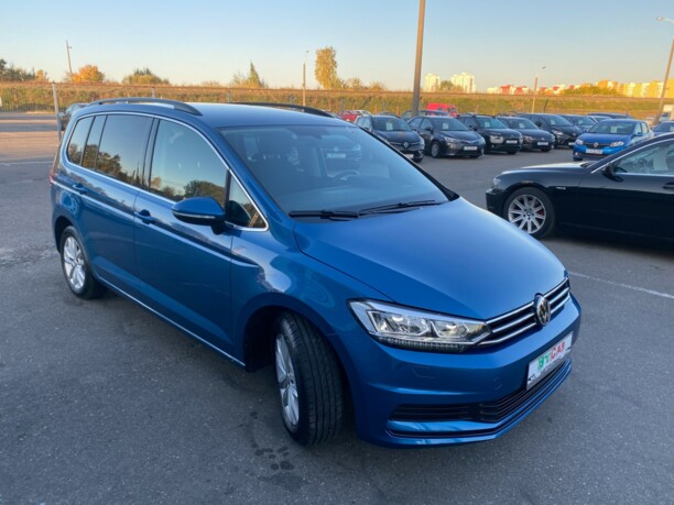 Volkswagen Touran III, 7 мест, 2017 г.