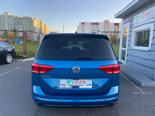 Volkswagen Touran III, 7 мест, 2017 г.