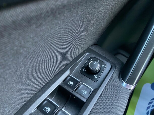 Volkswagen Touran III, 7 мест, 2017 г.