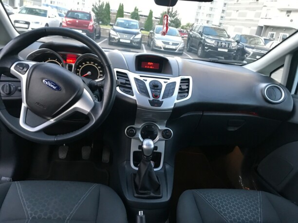 Ford Fiesta VI, 2010 г.