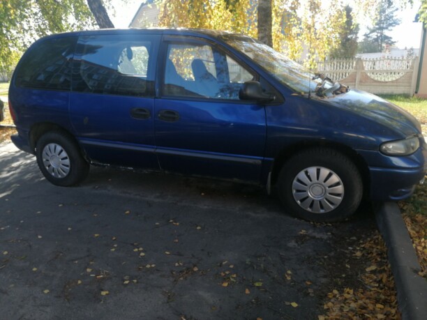 Dodge Caravan III, 7 мест, 1999 г.
