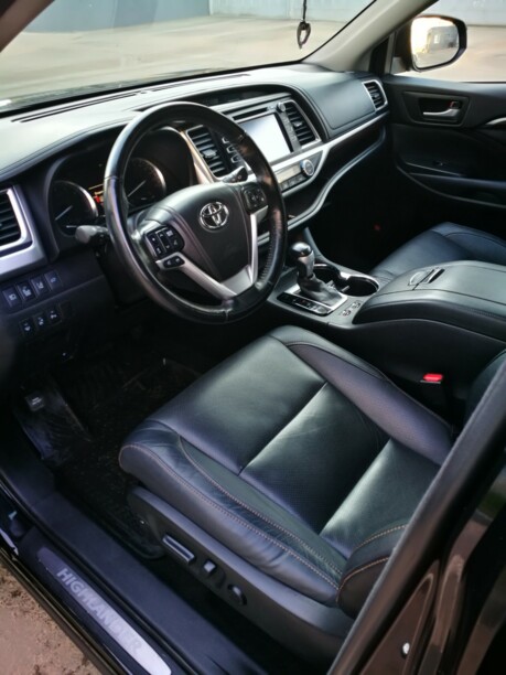 Toyota Highlander III (XU50), 7 мест, 2014 г.