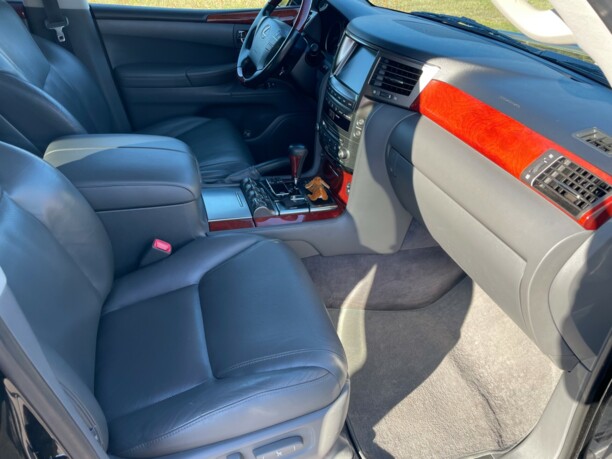 Lexus LX III, 7 мест, 2008 г.