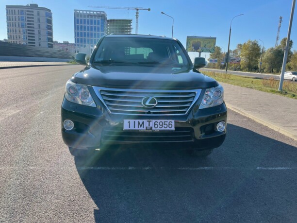Lexus LX III, 7 мест, 2008 г.