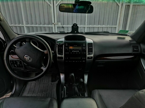 Toyota Land Cruiser Prado J120, 7 мест, 2006 г.