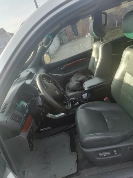 Toyota Land Cruiser Prado J120, 7 мест, 2006 г.