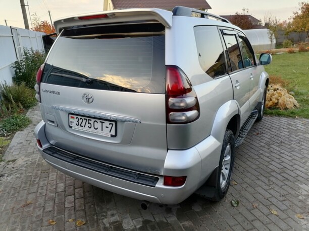 Toyota Land Cruiser Prado J120, 7 мест, 2006 г.