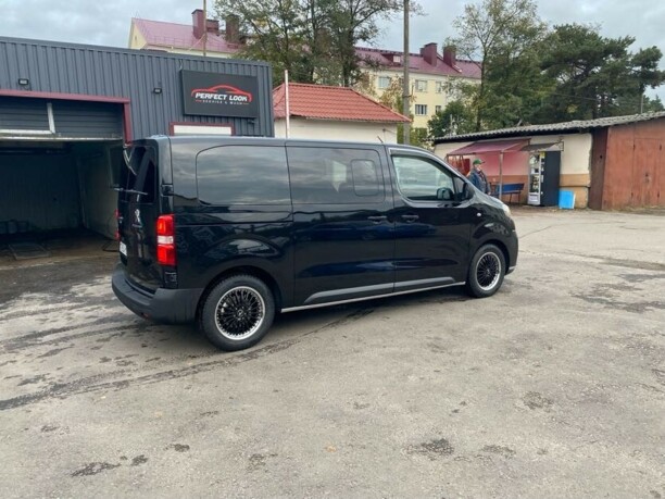 Peugeot Traveller, 7 мест, 2017 г.