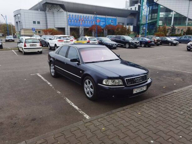 Audi A8 D2, 2000 г.