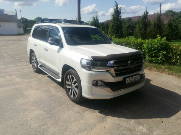 Toyota Land Cruiser J200 · 2-й рестайлинг, 7 мест, 2019 г.