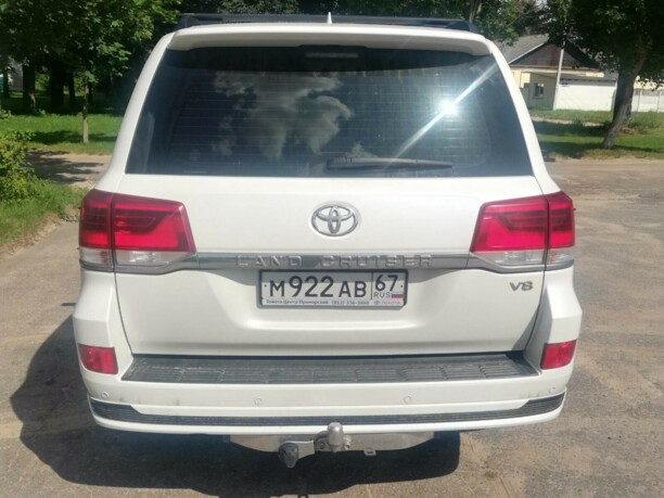 Toyota Land Cruiser J200 · 2-й рестайлинг, 7 мест, 2019 г.