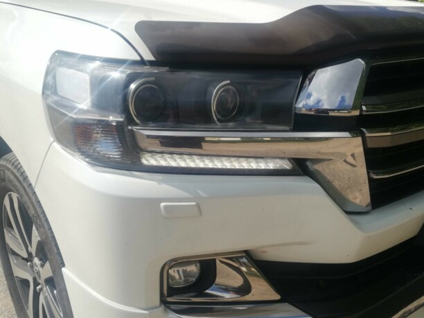 Toyota Land Cruiser J200 · 2-й рестайлинг, 7 мест, 2019 г.