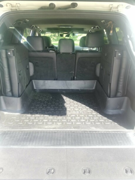 Toyota Land Cruiser J200 · 2-й рестайлинг, 7 мест, 2019 г.