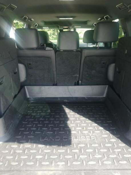 Toyota Land Cruiser J200 · 2-й рестайлинг, 7 мест, 2019 г.