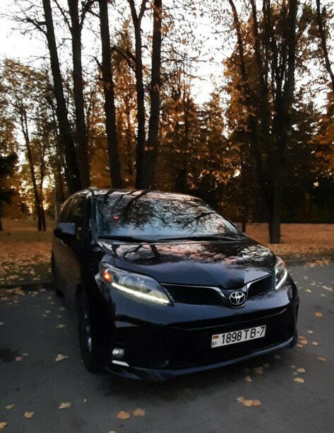 Toyota Sienna III (XL30), 7 мест, 2017 г.