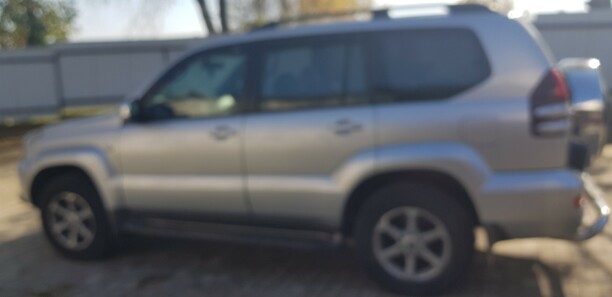 Toyota Land Cruiser Prado J120, 7 мест, 2008 г.