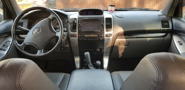 Toyota Land Cruiser Prado J120, 7 мест, 2008 г.