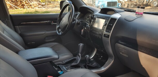 Toyota Land Cruiser Prado J120, 7 мест, 2008 г.