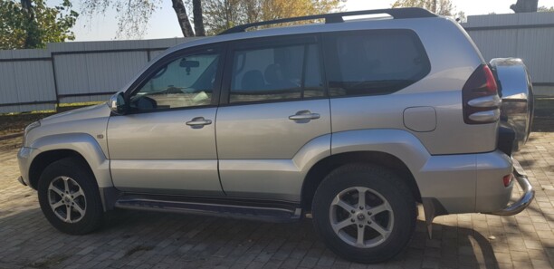 Toyota Land Cruiser Prado J120, 7 мест, 2008 г.