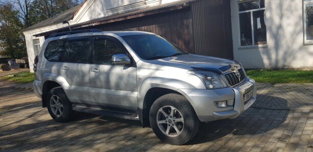 Toyota Land Cruiser Prado J120, 7 мест, 2008 г.