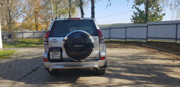 Toyota Land Cruiser Prado J120, 7 мест, 2008 г.