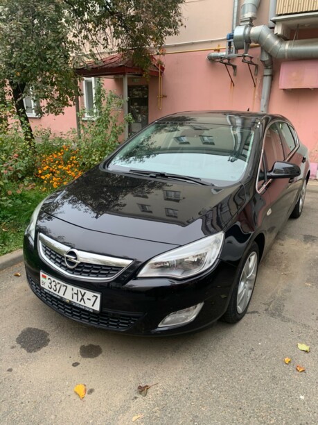 Opel Astra J, 2009 г.