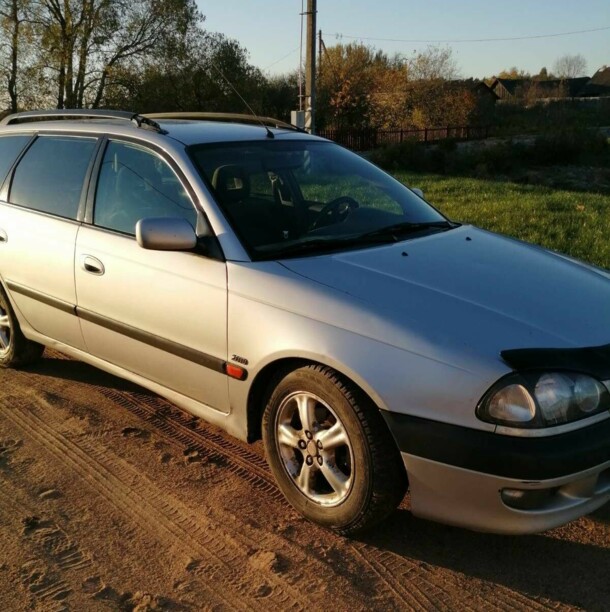 Toyota Avensis I (T220), 1999 г.