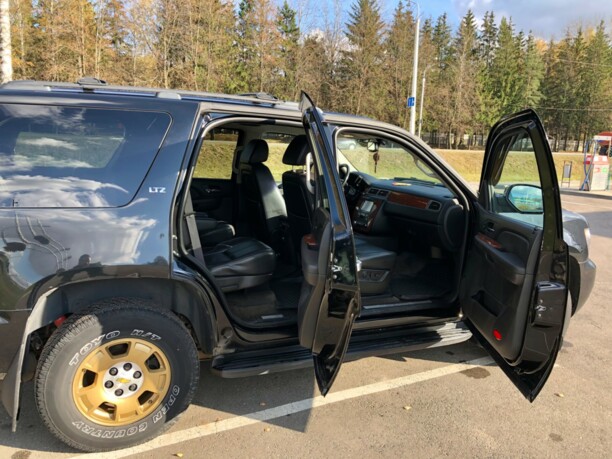 Chevrolet Tahoe GMT900, 7 мест, 2008 г.