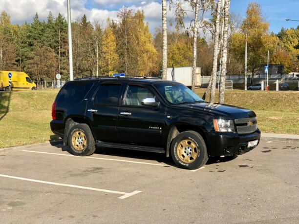Chevrolet Tahoe GMT900, 7 мест, 2008 г.