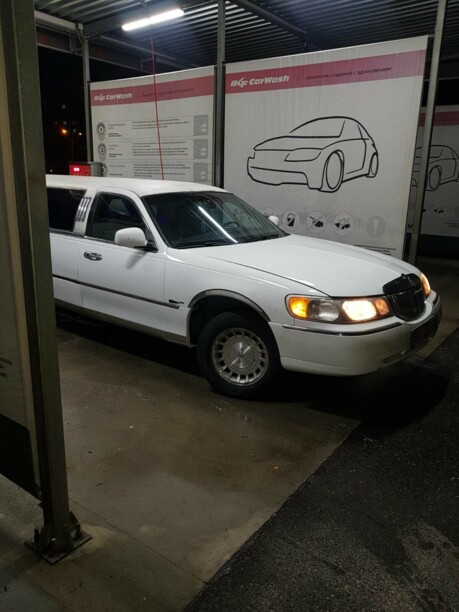 Lincoln Town Car III, 1997 г.