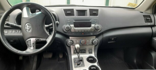 Toyota Highlander II (XU40) · Рестайлинг, 7 мест, 2012 г.