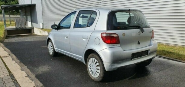 Toyota Yaris I (P1), 2001 г.