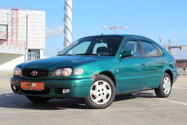 Toyota Corolla VIII (E110), 2000 г.