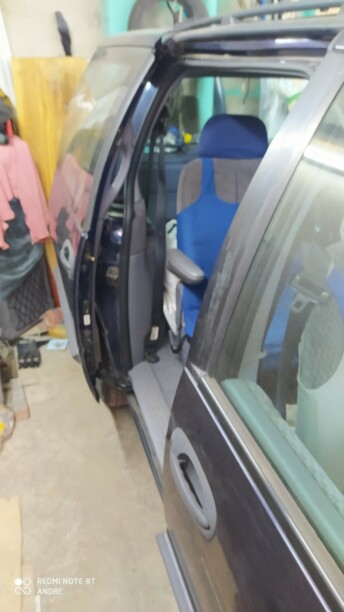 Chrysler Voyager III, 7 мест, 1999 г.