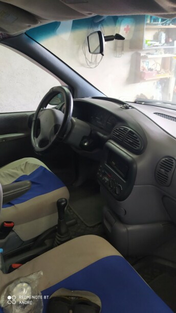 Chrysler Voyager III, 7 мест, 1999 г.