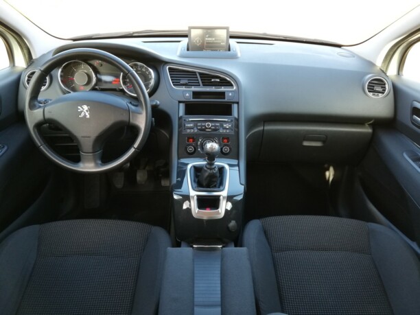 Peugeot 5008 I · Рестайлинг, 2016 г.