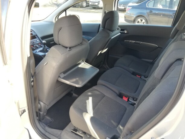 Peugeot 5008 I · Рестайлинг, 2016 г.