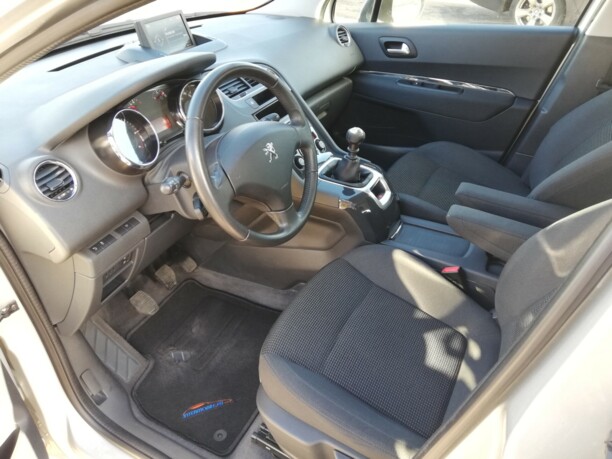 Peugeot 5008 I · Рестайлинг, 2016 г.