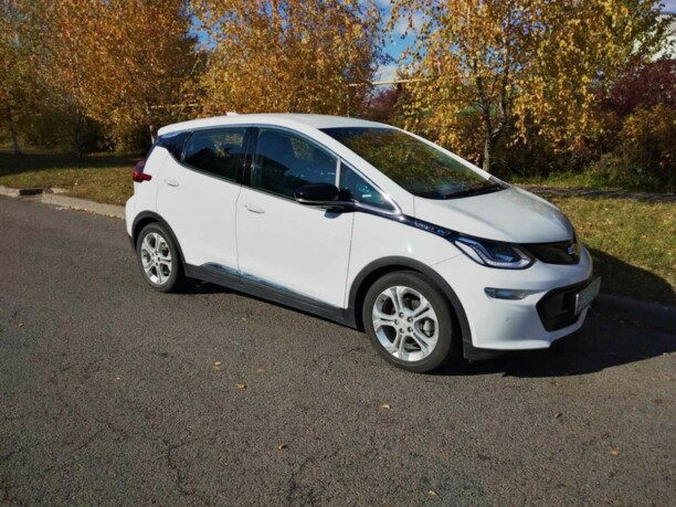 Chevrolet Bolt, 2017 г.