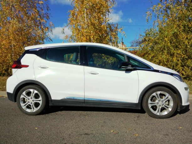 Chevrolet Bolt, 2017 г.