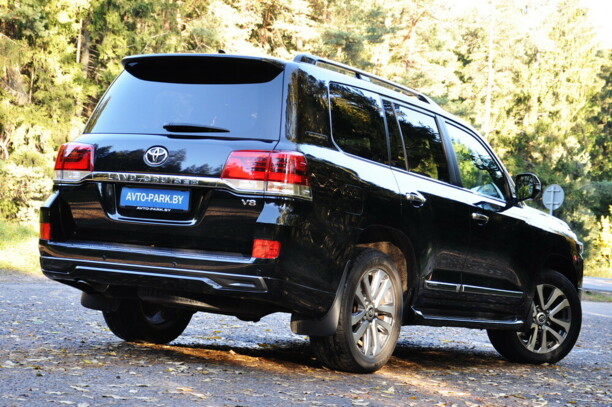 Toyota Land Cruiser J200 · 2-й рестайлинг, 2017 г.